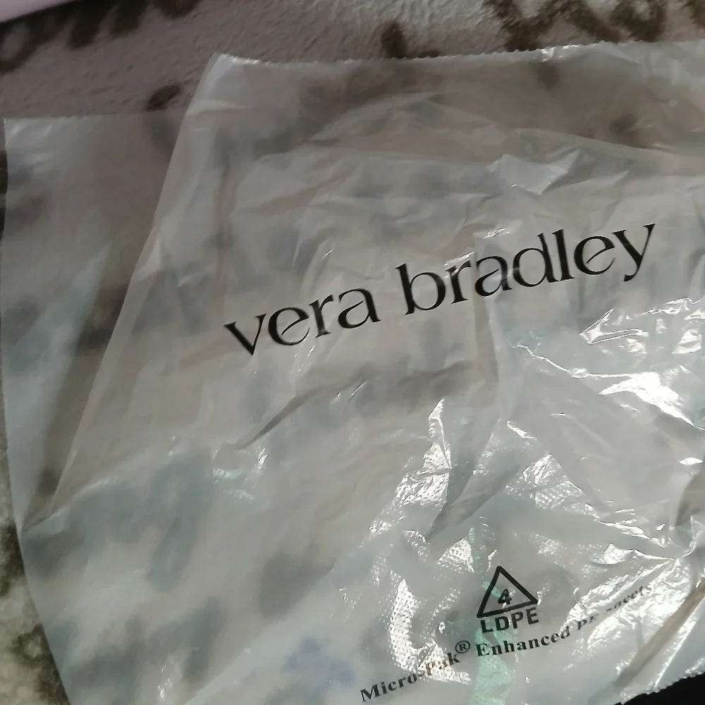 Lavender Leather VEra Bradley Handbag - Picture 7 of 10